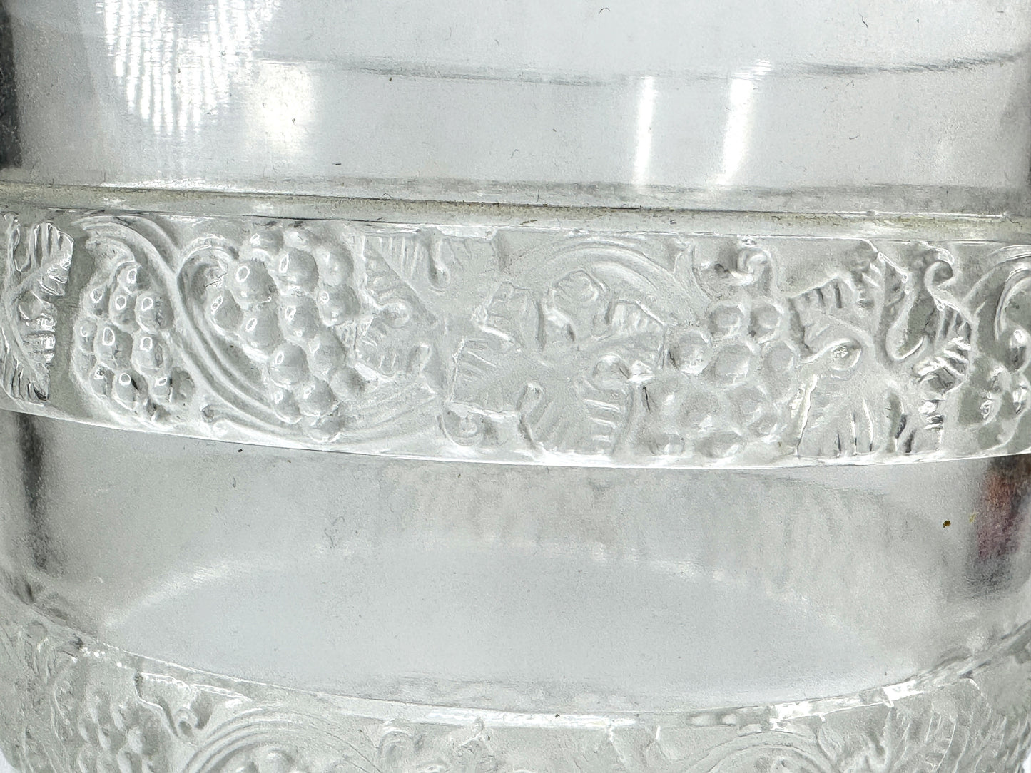 Vintage Lalique Ricquewihr Frosted Crystal Grapes Vase A985