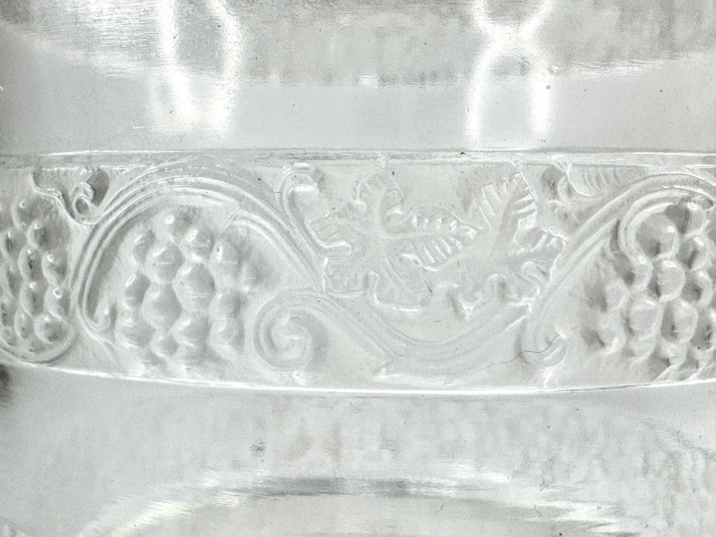 Vintage Lalique Ricquewihr Frosted Crystal Grapes Vase A985