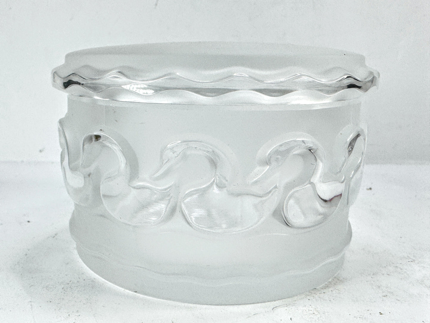 Vintage Lalique France Frosted Crystal Swan Dresser Trinket Box A987
