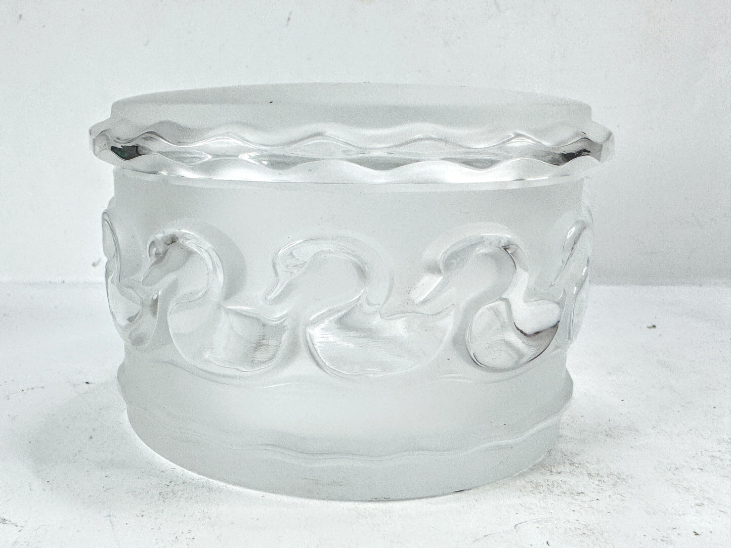 Vintage Lalique France Frosted Crystal Swan Dresser Trinket Box A987