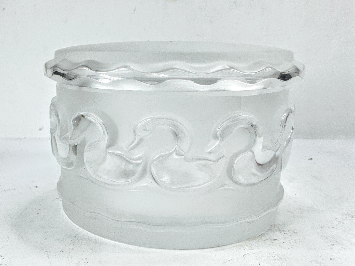 Vintage Lalique France Frosted Crystal Swan Dresser Trinket Box A987