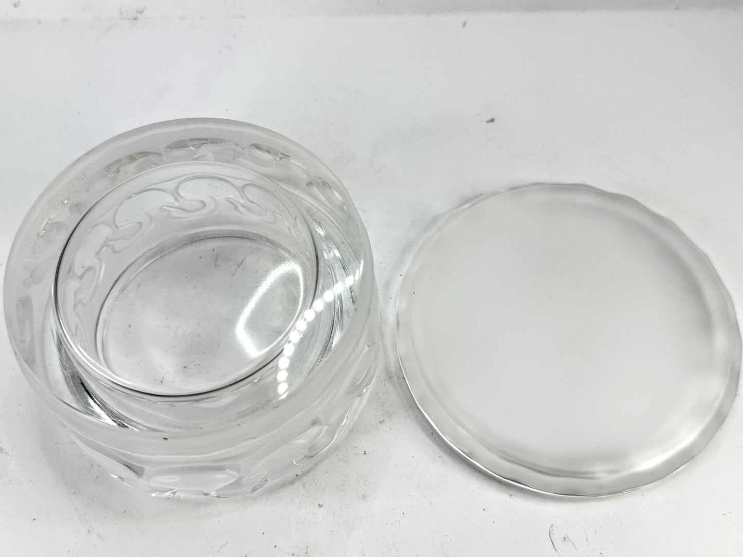 Vintage Lalique France Frosted Crystal Swan Dresser Trinket Box A987