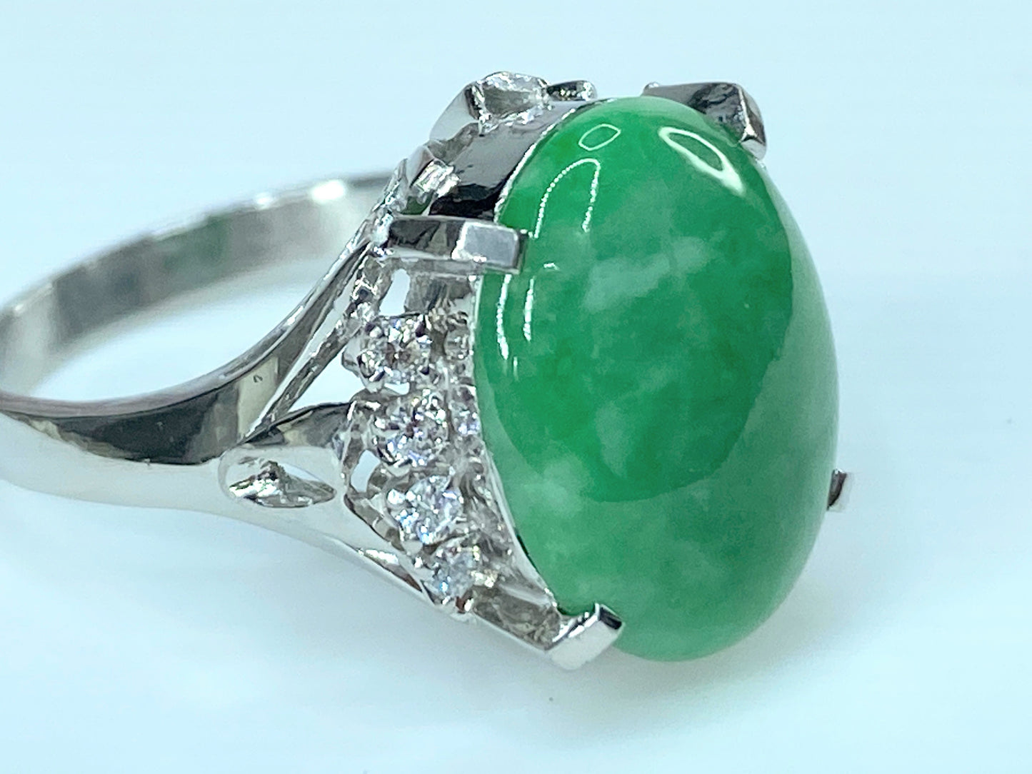 7.33ct Jadeite Jade cabochon 0.16ct G/VS Diamond in Platinum dress ring JR0008