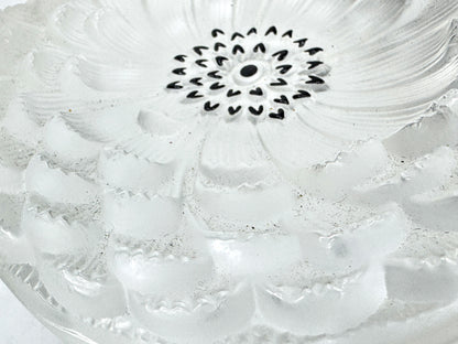 Lalique crystal powder box / vanity box, Dahlia model - signed Lidded Jar A989