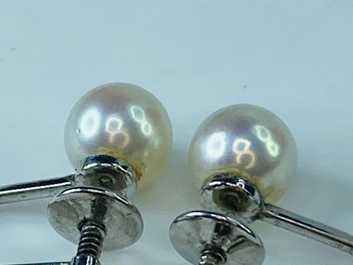 c1970 Mikimoto 7.35mm Akoya Cultured Pearl 9K gold screw on earrings 3.0g JR8599