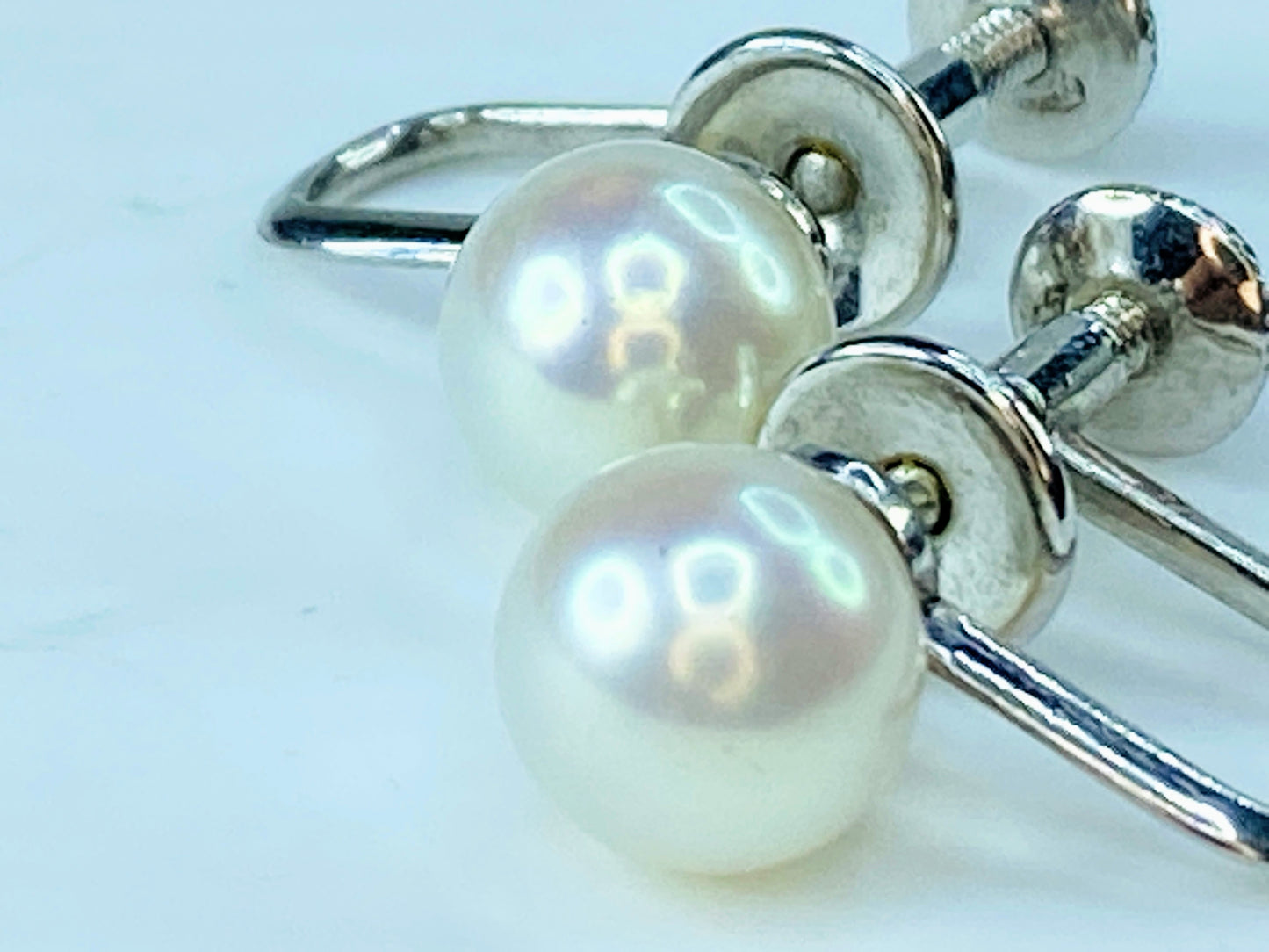 c1970 Mikimoto 7.35mm Akoya Cultured Pearl 9K gold screw on earrings 3.0g JR8599