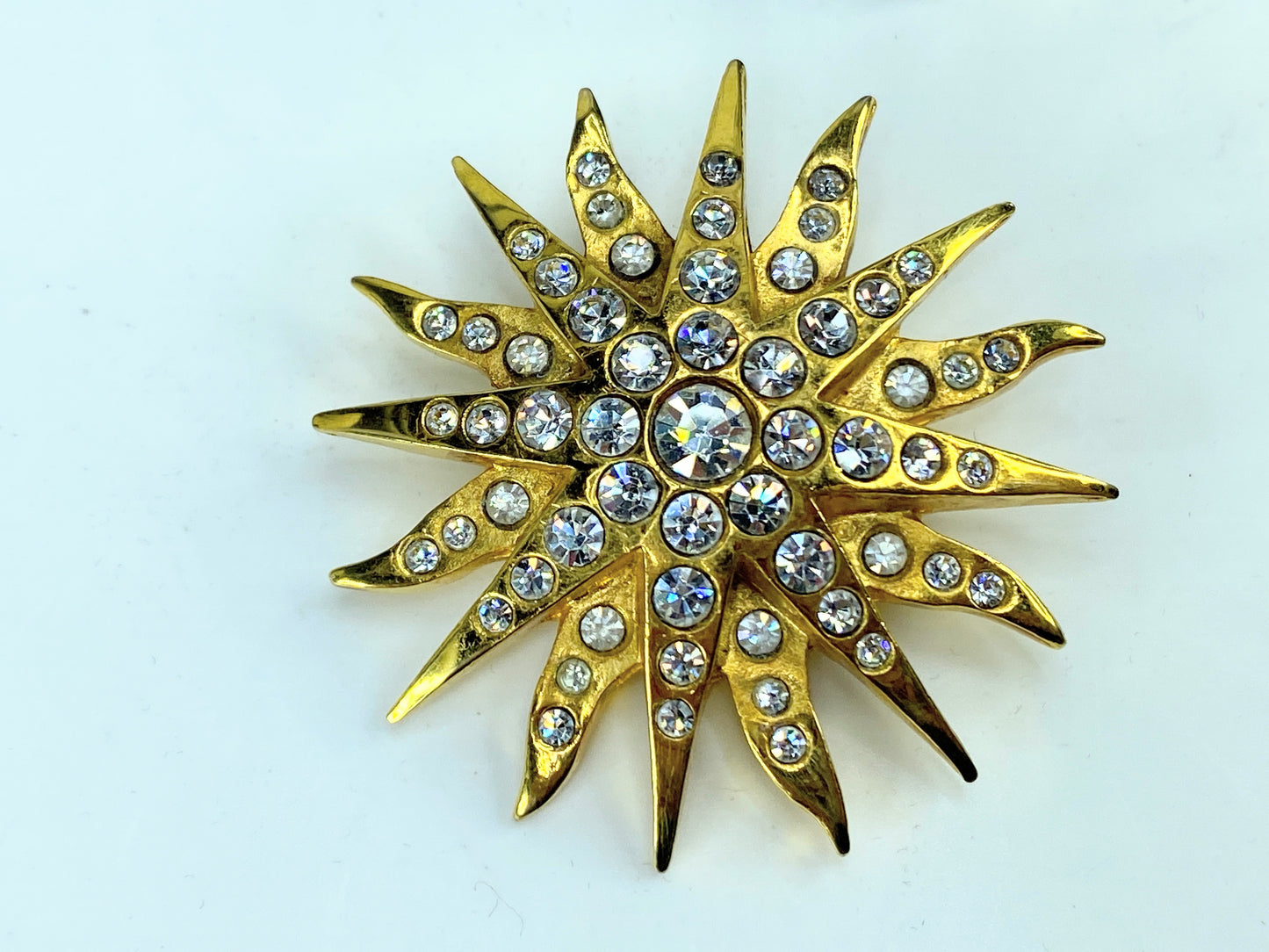 Vintage Christian Dior Sparkling Sun/Star Brooch Gold GS681