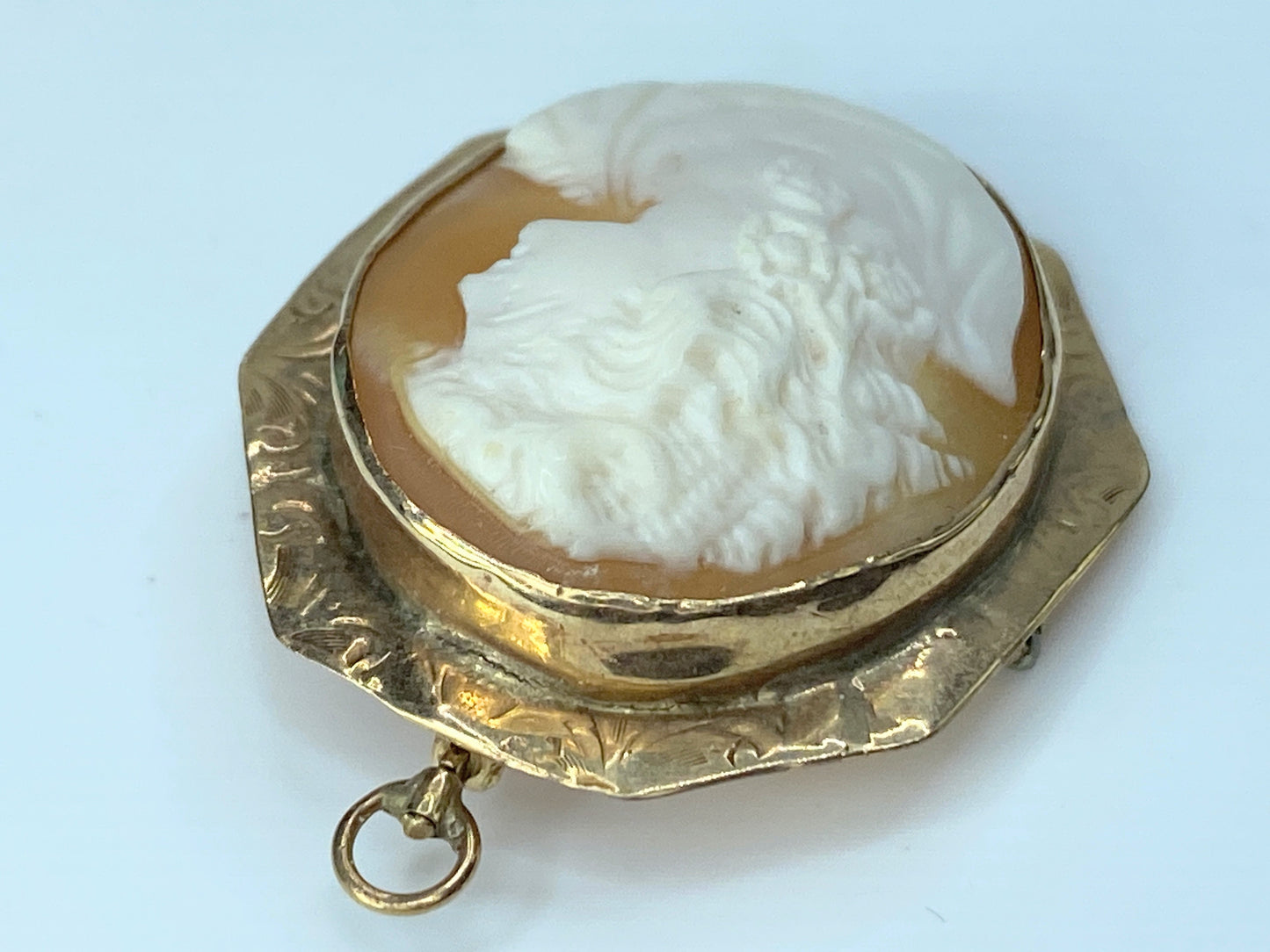 14K yellow gold Victorian Cameo Brooch in Rose Gold 1 3/8" 7.4g JR0013