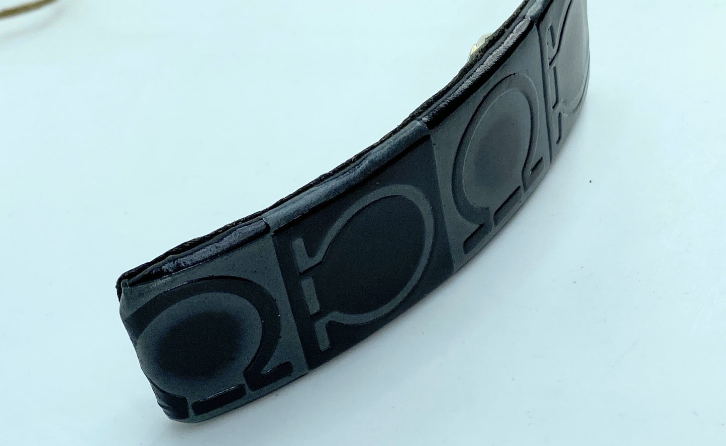 Rare Vintage Salvatore FERRAGAMO Black Leather Embossed Hair Barrette GS660