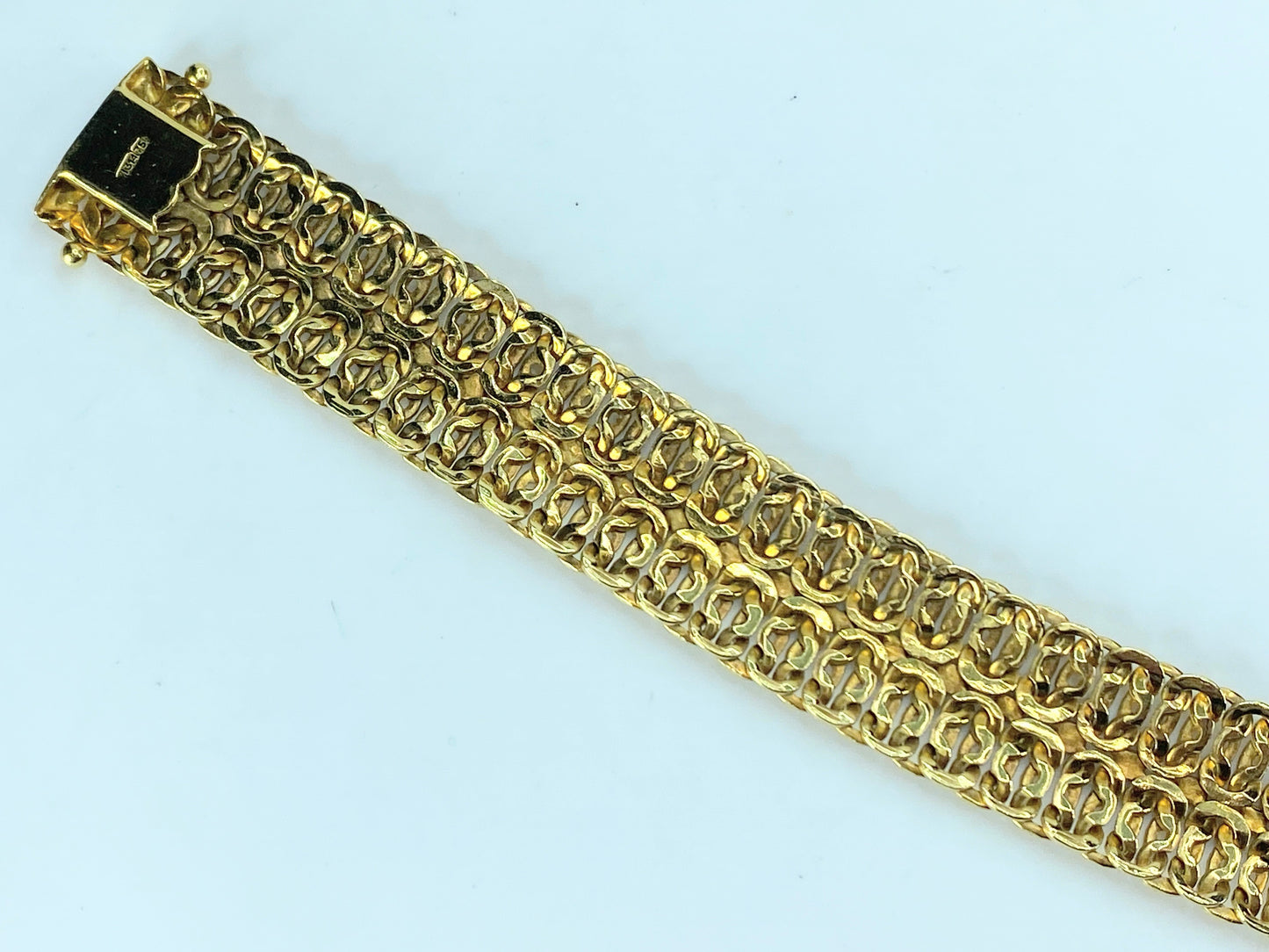 Designer 18K yellow gold Fancy pattern bracelet JR9274