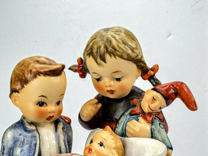 Vintage Goebel Hummel Blessed Event Figurine HUM 333 A1003