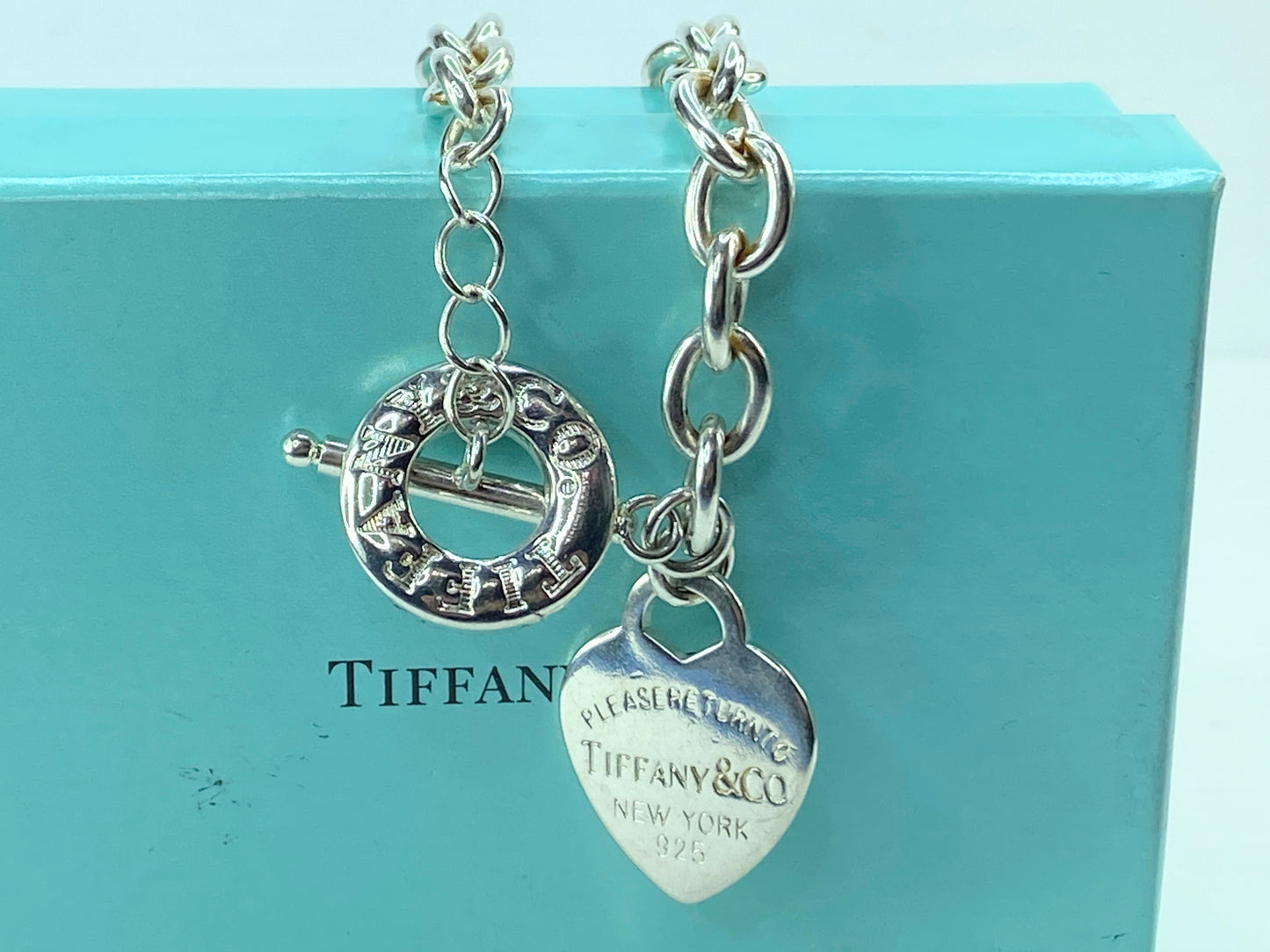 Tiffany & Co. Return to Tiffany Heart Tag Toggle Bracelet 925 Sterling JR676
