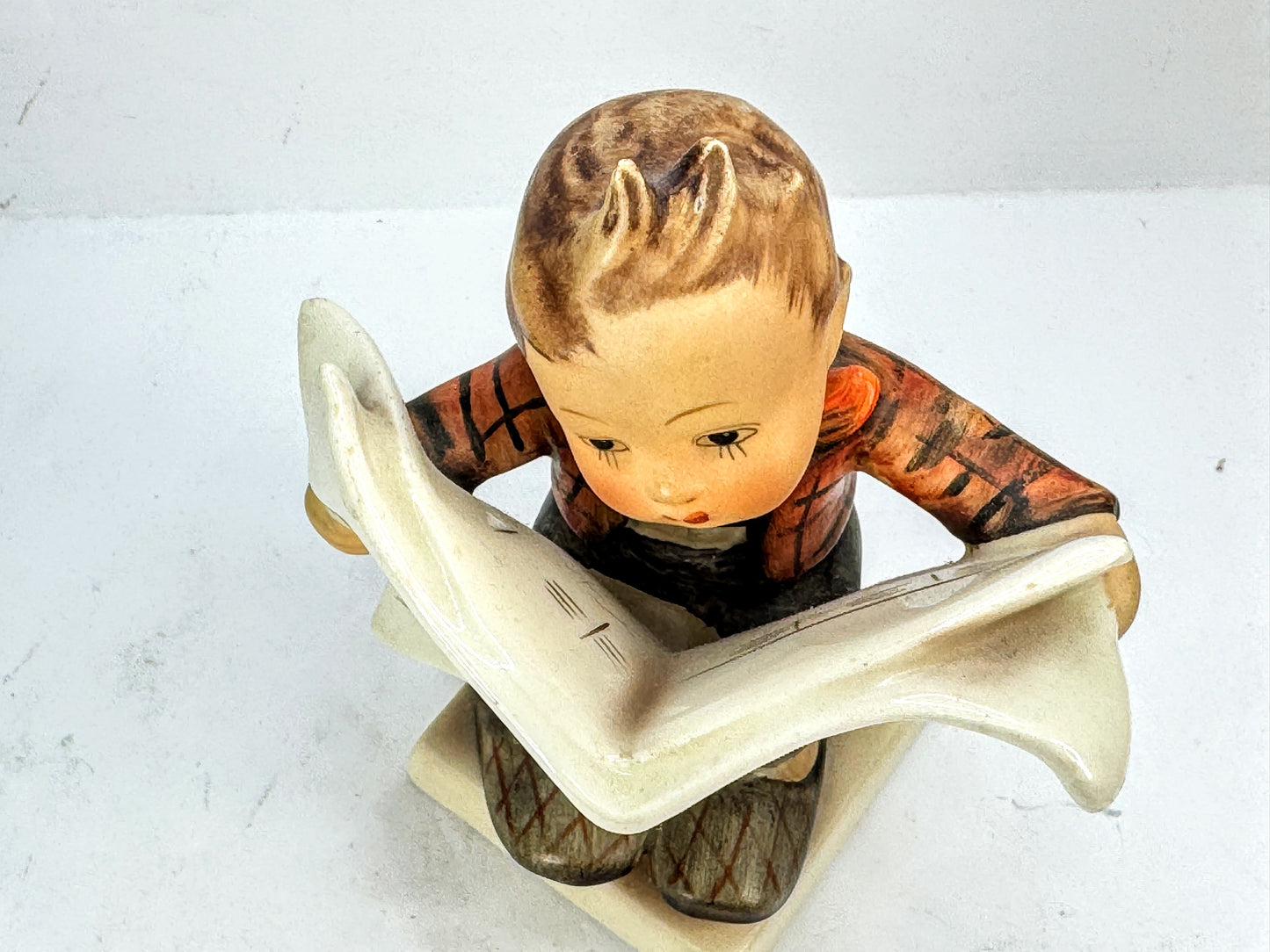 Vintage Hummel Latest News 184 TMK-2 Full Bee Newspaper Boy Germany A1004
