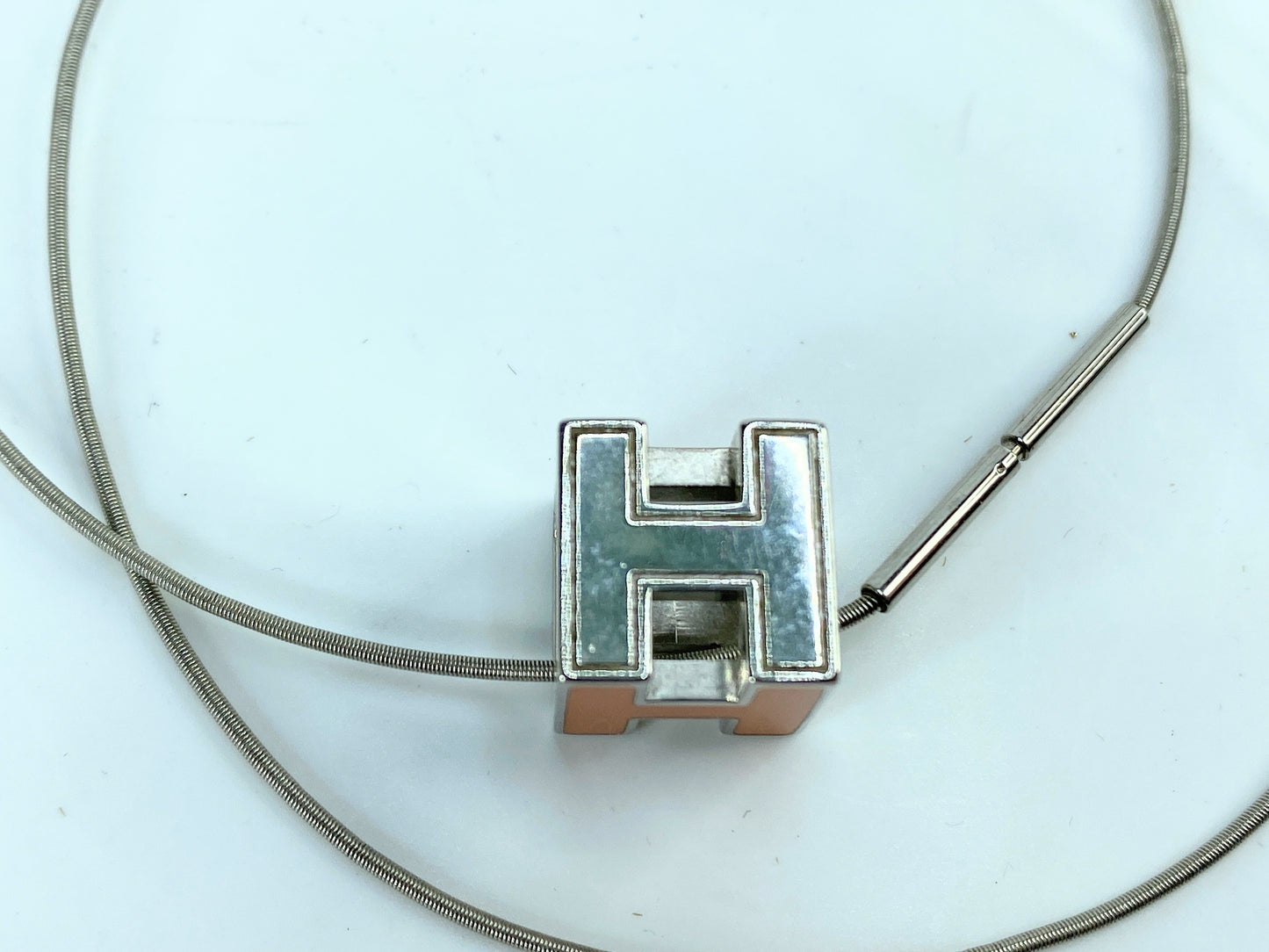Vintage Hermes Cage d'Ache H Cube Accessory Necklace for Women with box GS687