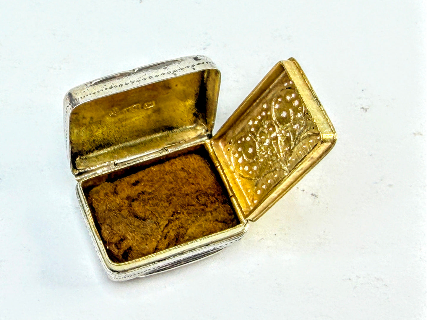 Antique English Sterling Silver Double-Lid Vinaigrette Box 12.2g 1" SS372