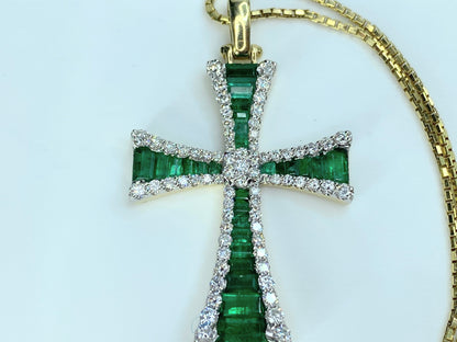 14K Gold 3.85ct Baguette cut G/VS2 Emerald Cross Diamond Pendant Necklace JR0016