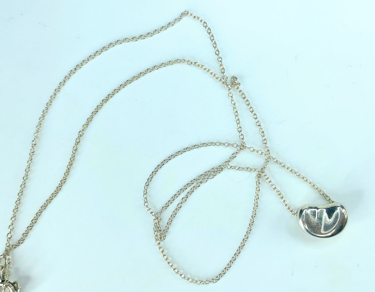 Tiffany & Co. Elsa Peretti Vintage 11 mm Bean Pendant in Sterling Silver JR9512