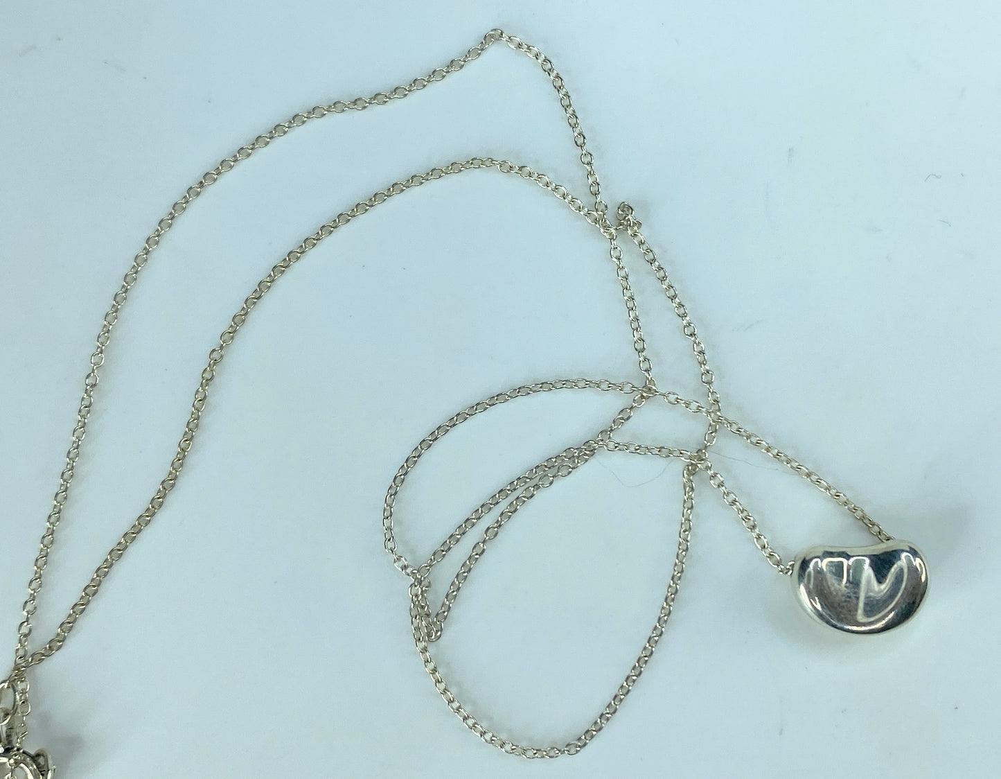 Tiffany & Co Sterling Silver 925 Small Bean Pendant necklace JR9301