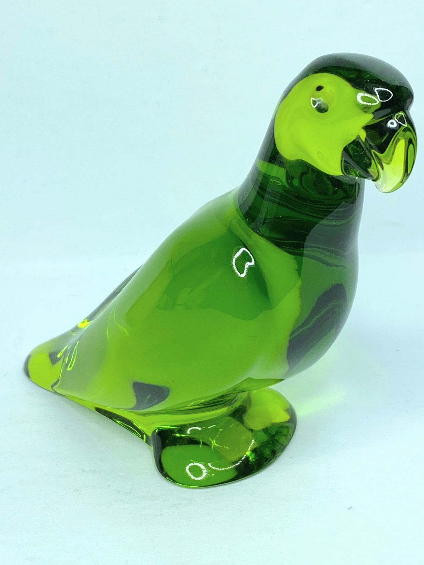 Baccarat Crystal Parrot transparent green hue 4" x 4" mint A507