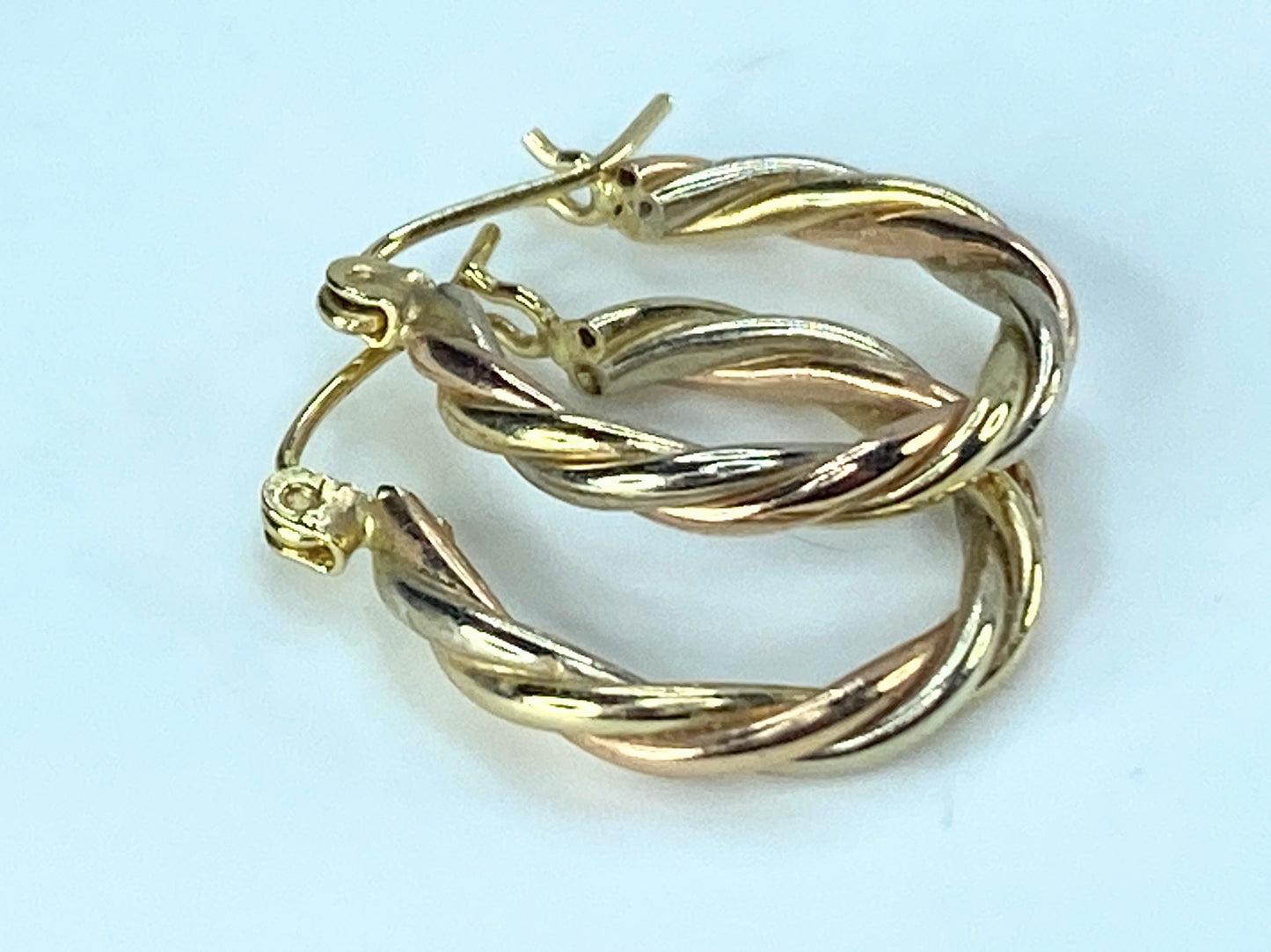 5/8" Estate New 14k Yellow White Rose Gold Tri Color Twisted earrings JR9311