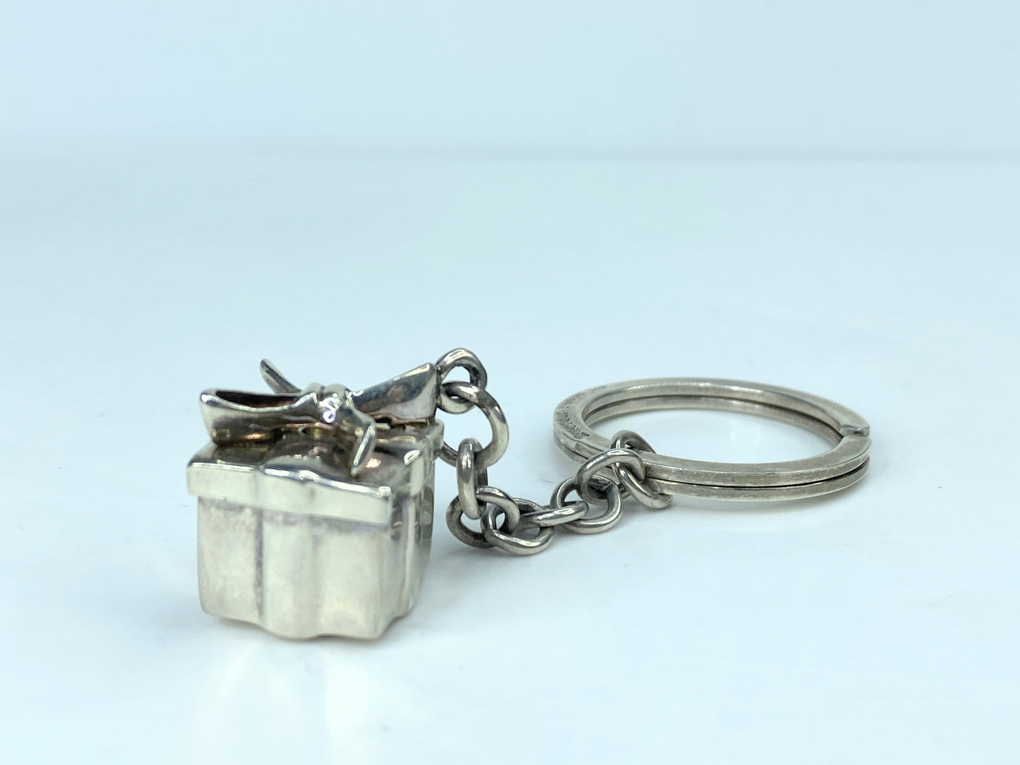 Vintage sterling silver Tiffany and Co gift present keychain key chain SS113