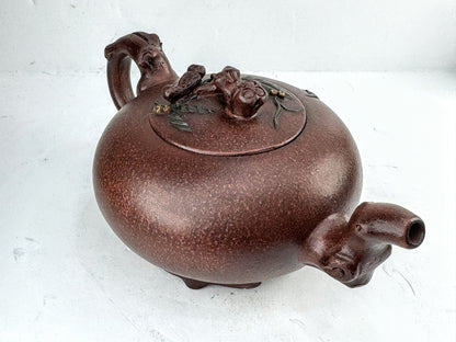 Vintage Classic Yixing Zisha 宜興紫砂 Squirrel and Grapevine Clay Teapot w/org box A1027