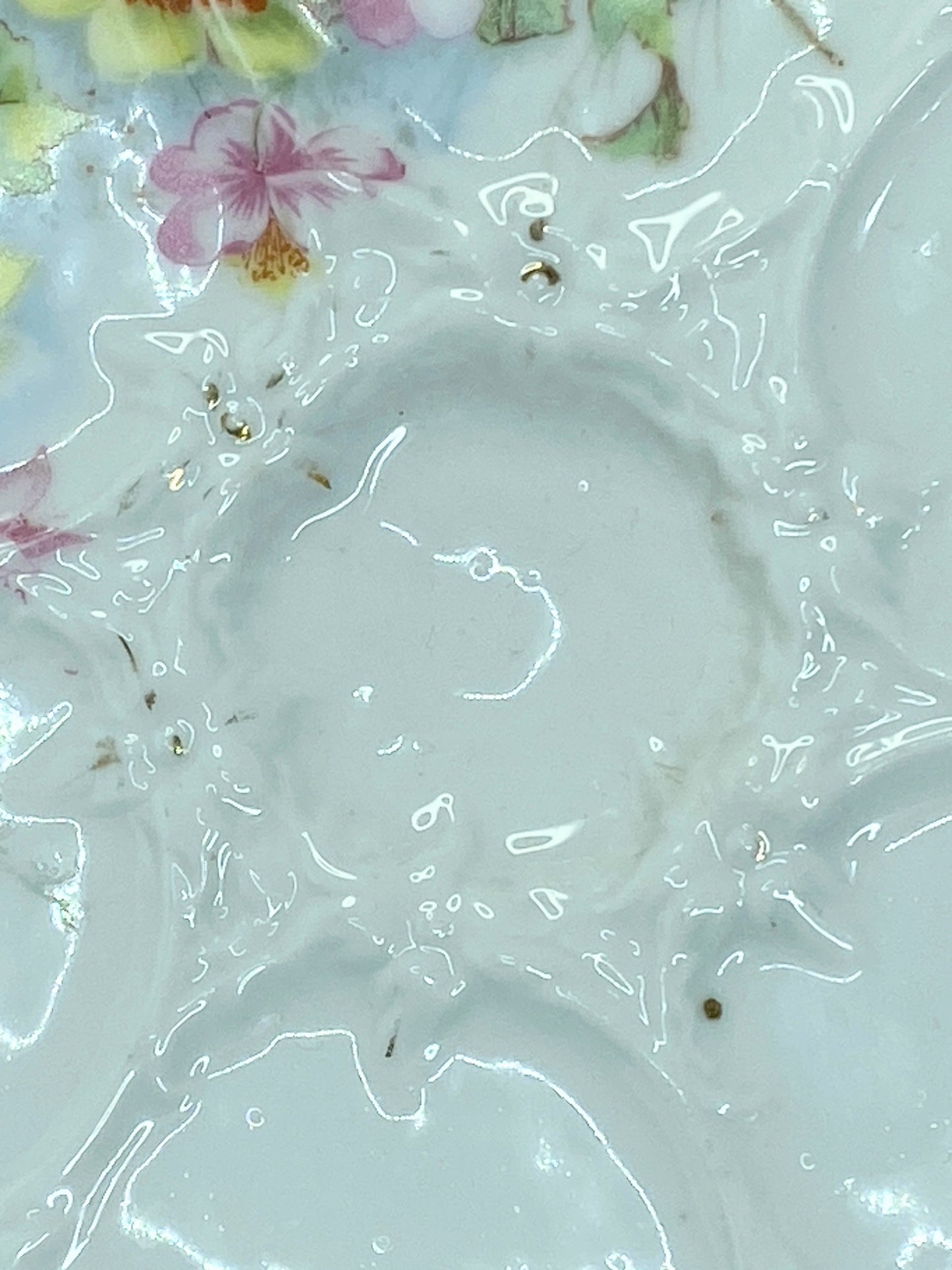 19th C. Royal Austria Gilt Scalloped Oyster Plate 8.75" Mint A525