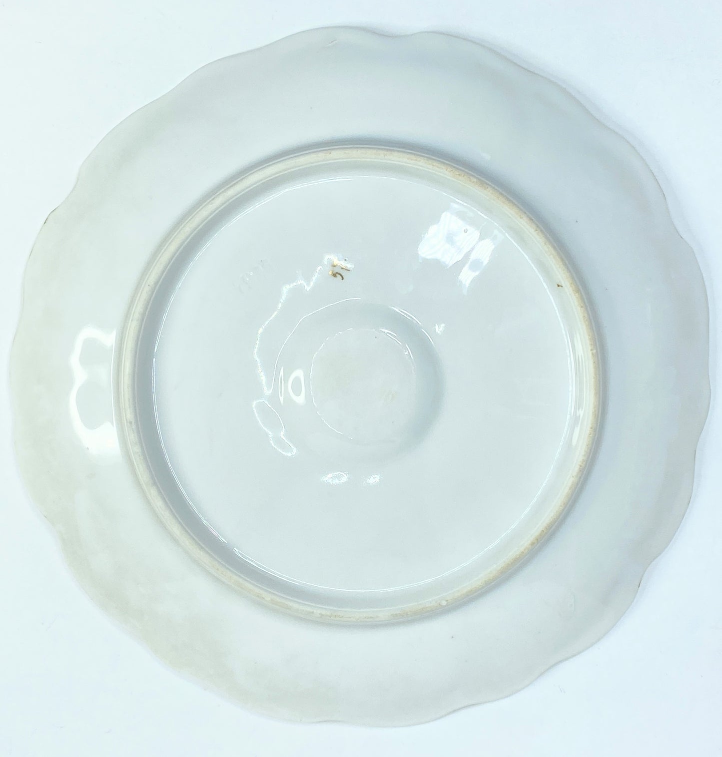 19th C. Royal Austria Gilt Scalloped Oyster Plate 8.75" Mint A525