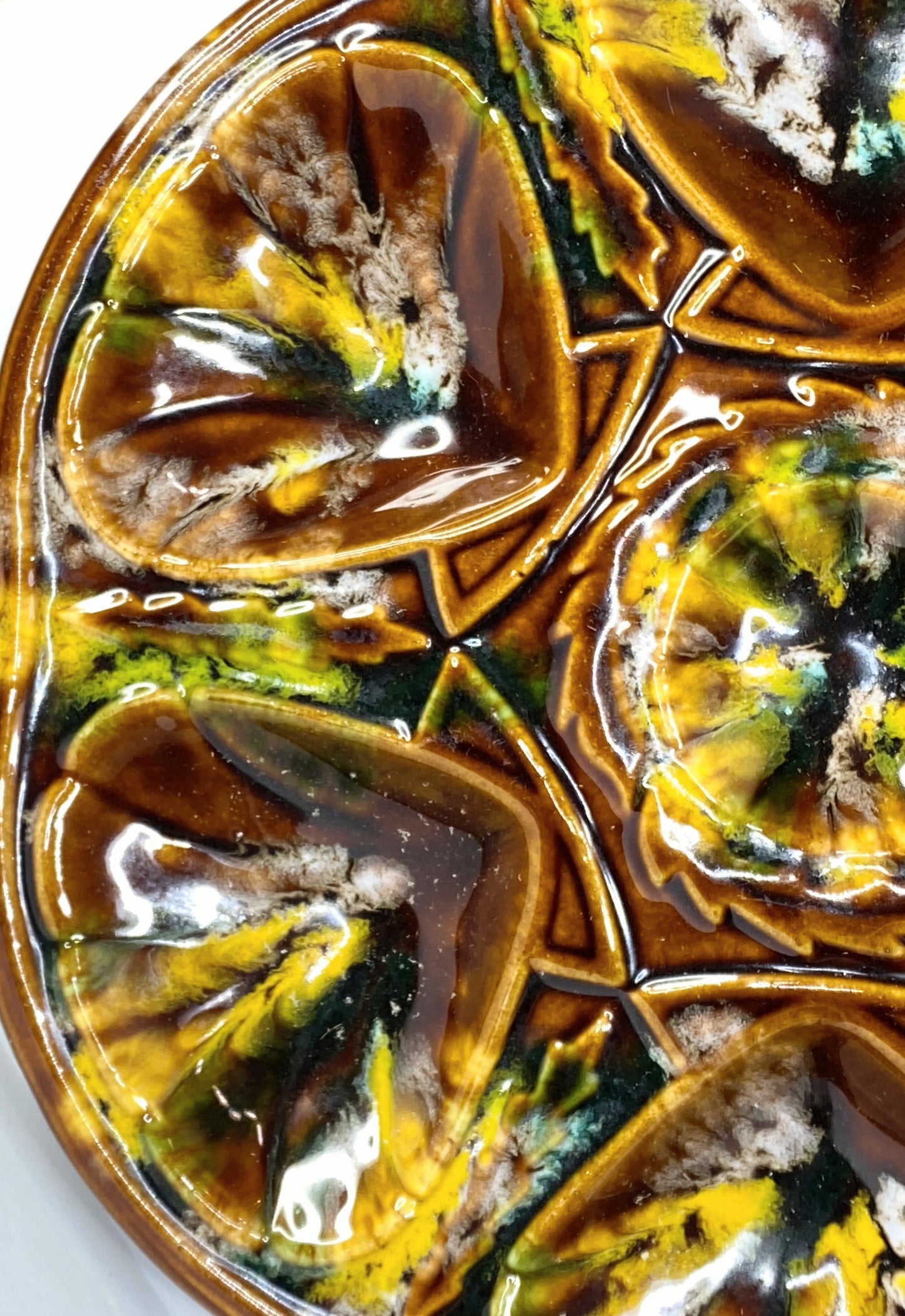 French Hand Painted Faience Oyster Plate St Jean de Bretagne near Quimper A526