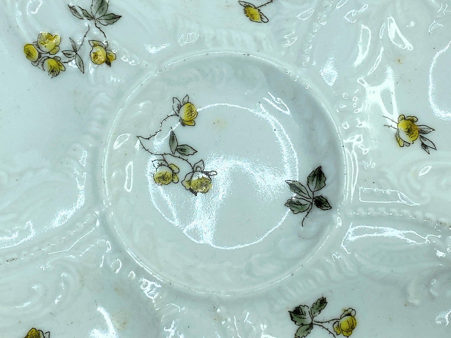 Weimar Oyster Plate - Germany Circa 1898 Dainty Alpine flower 8 3/8" A527