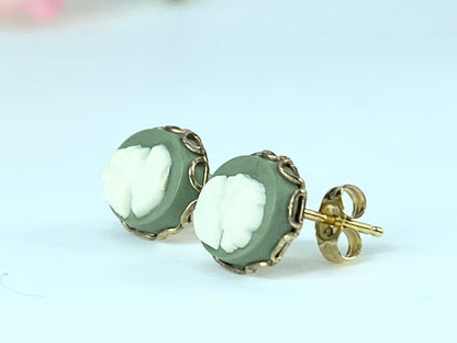 14K yellow gold green Cameo stud earring JR9319