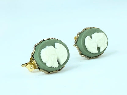 14K yellow gold green Cameo stud earring JR9319