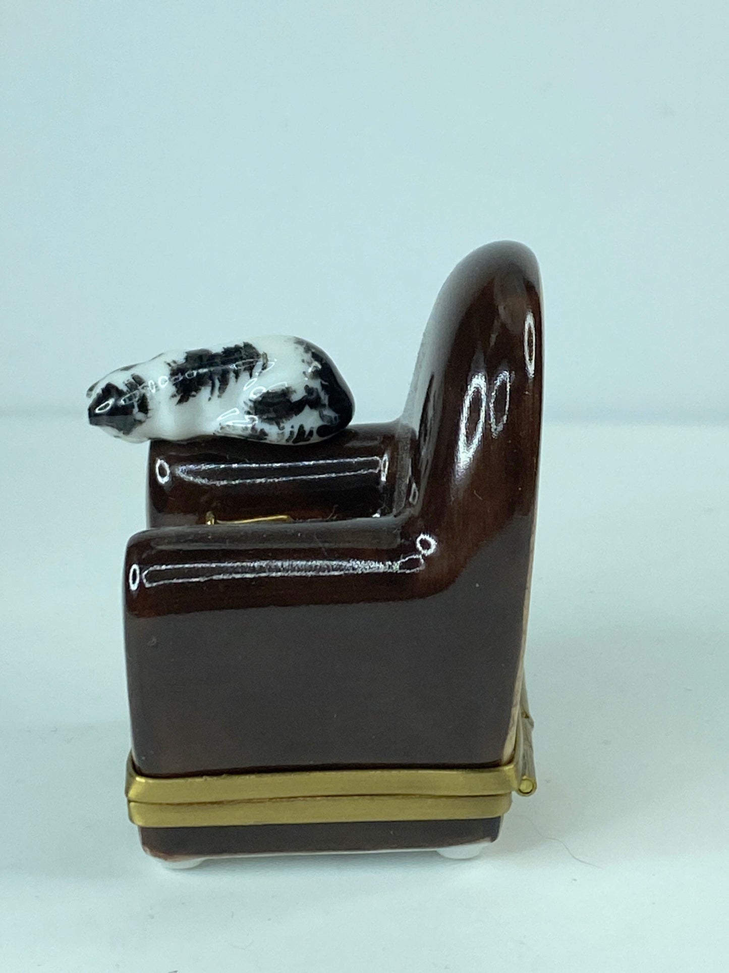 Limoges France Perching cat on sofa resting Eye-glasses trinket box A319