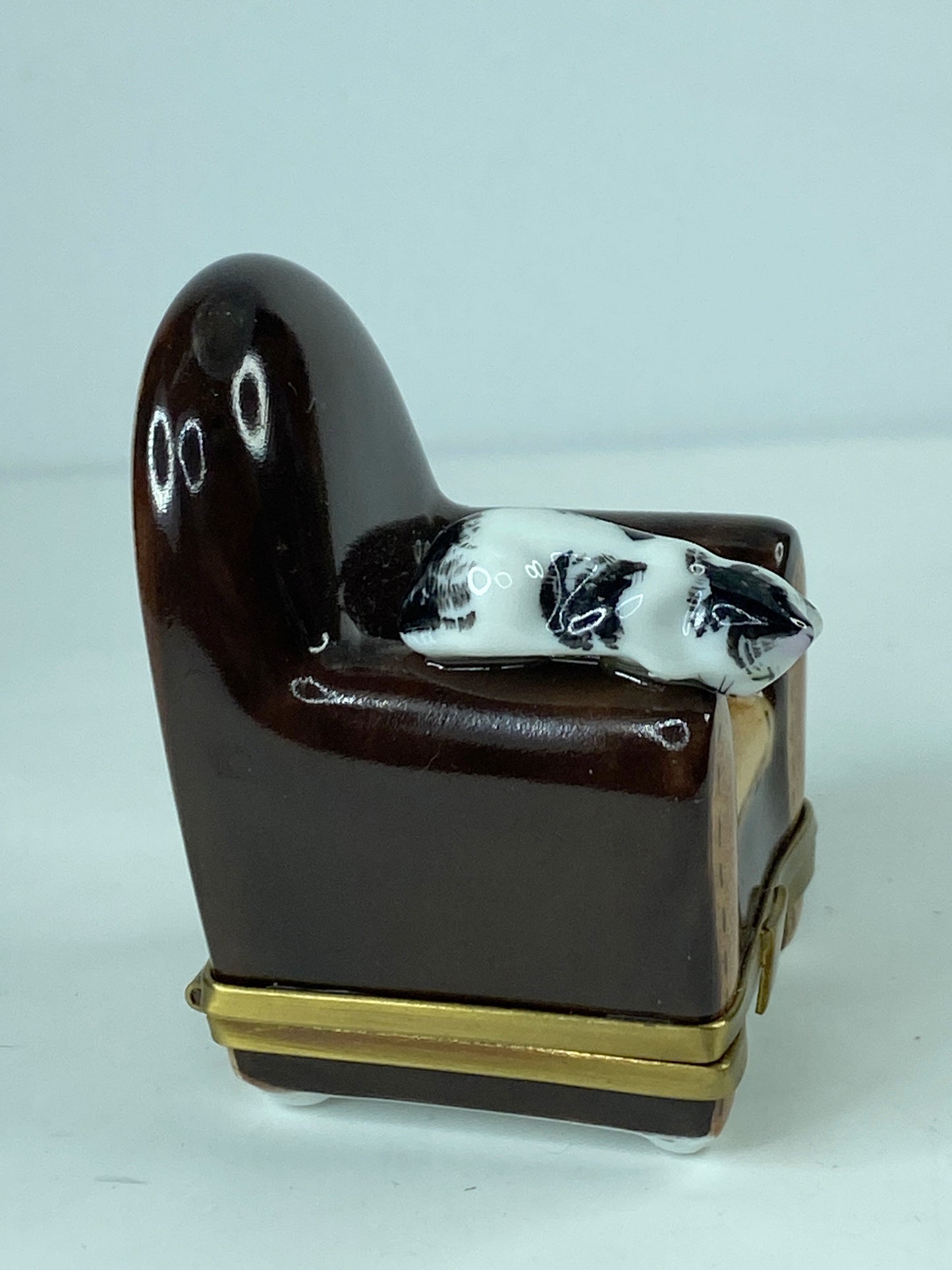 Limoges France Perching cat on sofa resting Eye-glasses trinket box A319