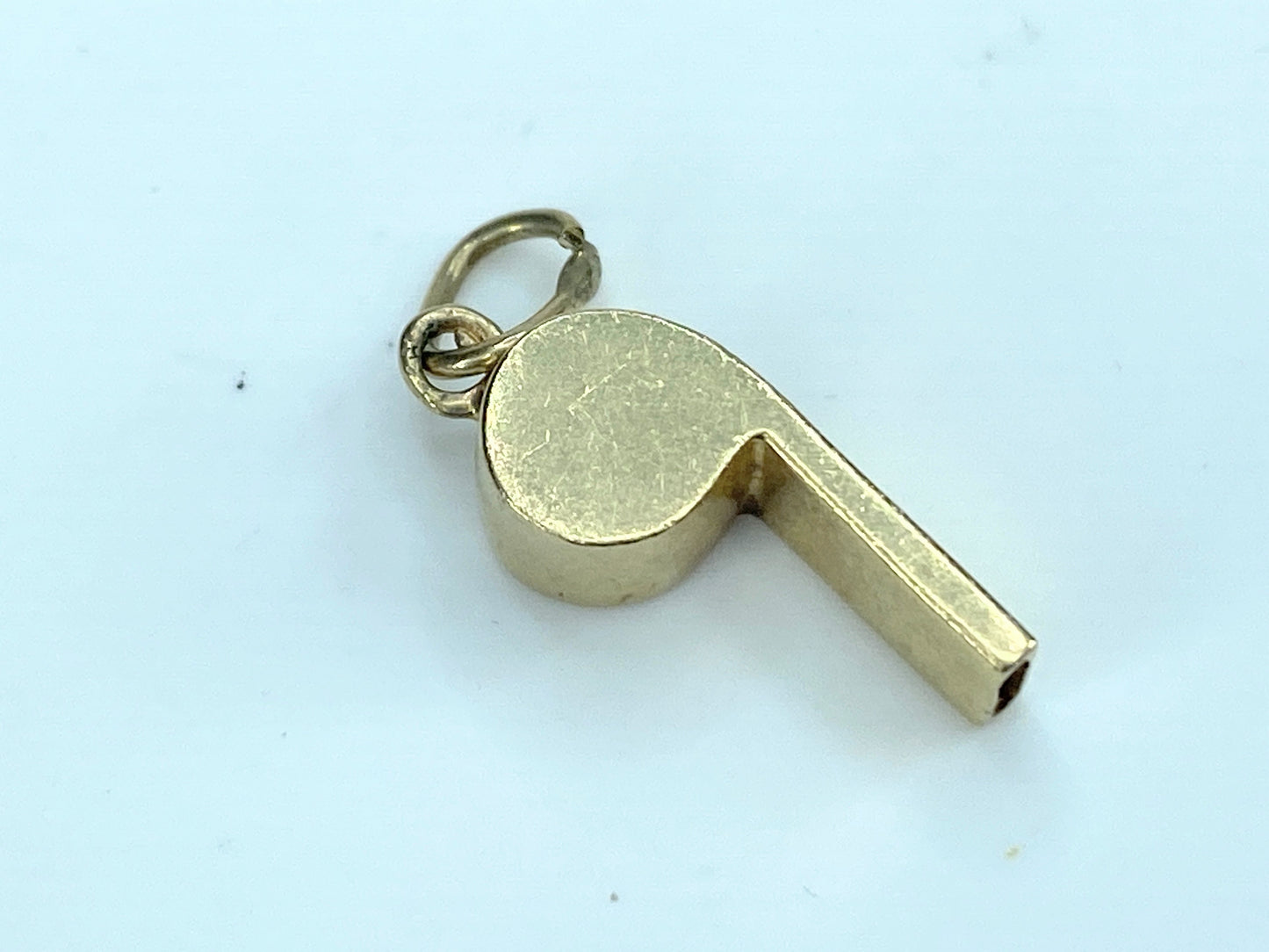 10K yellow gold 3D Whistle charm JR9282