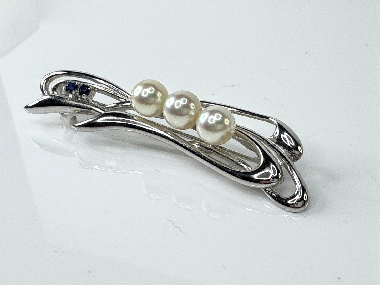 Mid Century Silver Cultured Pearl and Sapphire Brooch Pin JR1715
