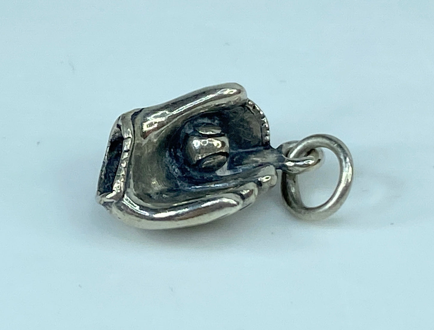 Vintage James Avery Sterling Silver Baseball Glove Mitt Retired Charm JR1033