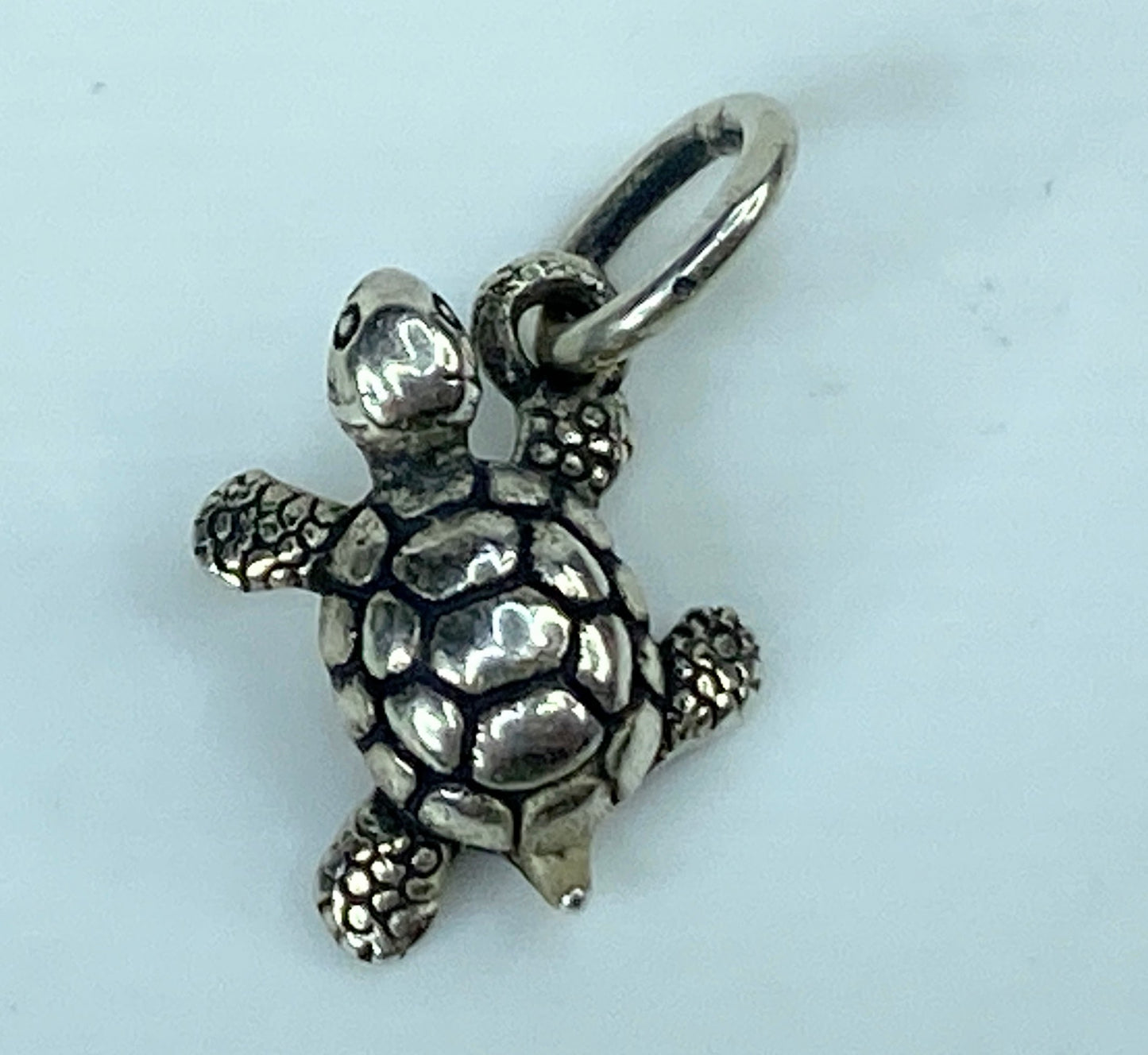 James Avery sterling silver sealife mini Turtle charm JR1034