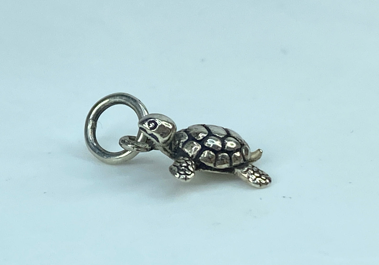 James Avery sterling silver sealife mini Turtle charm JR1034