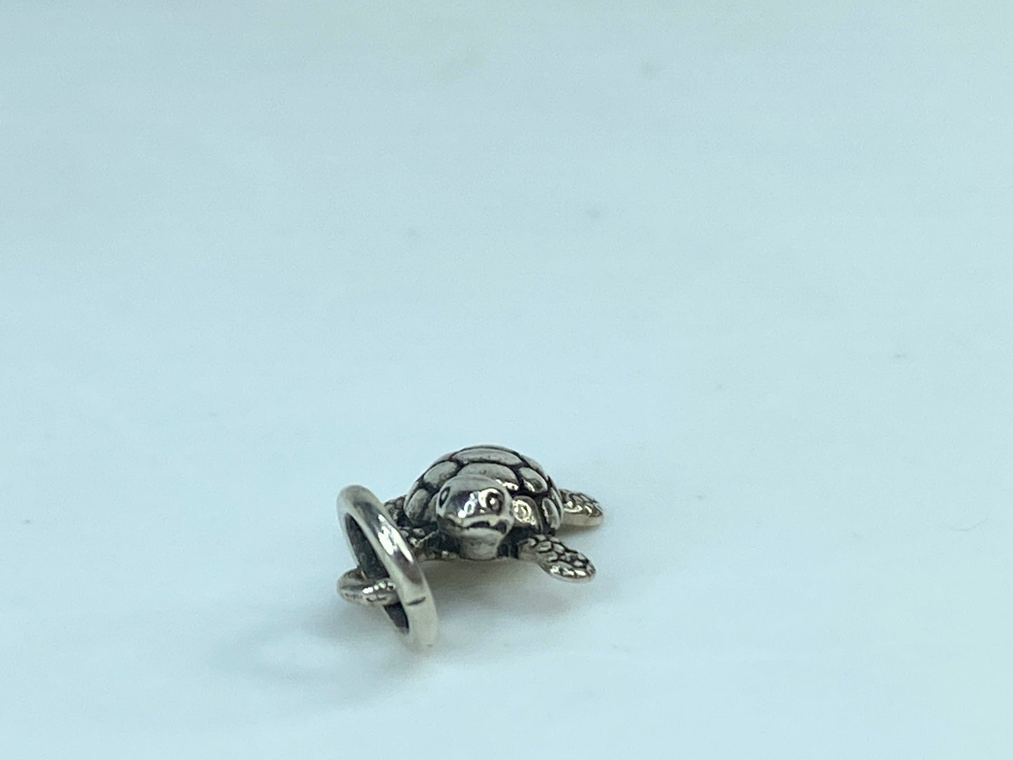 James Avery sterling silver sealife mini Turtle charm JR1034
