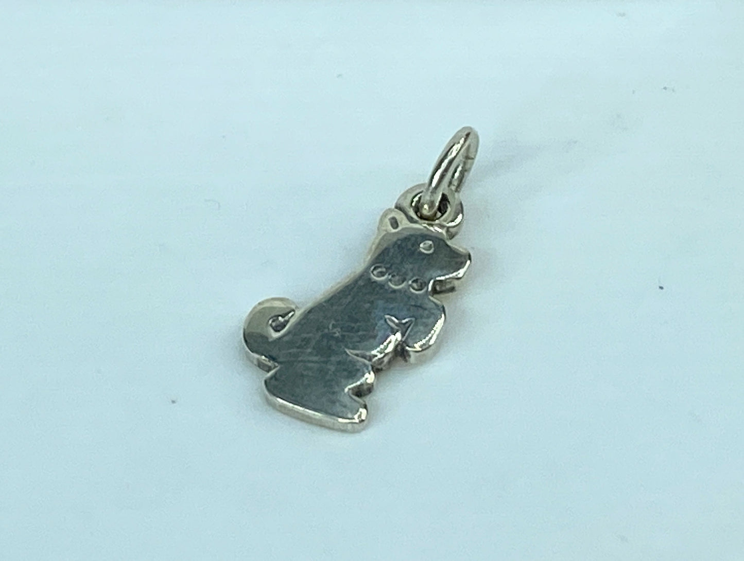 James Avery Sterling Silver Sitting Dog Pendant Charm Puppy JR1036