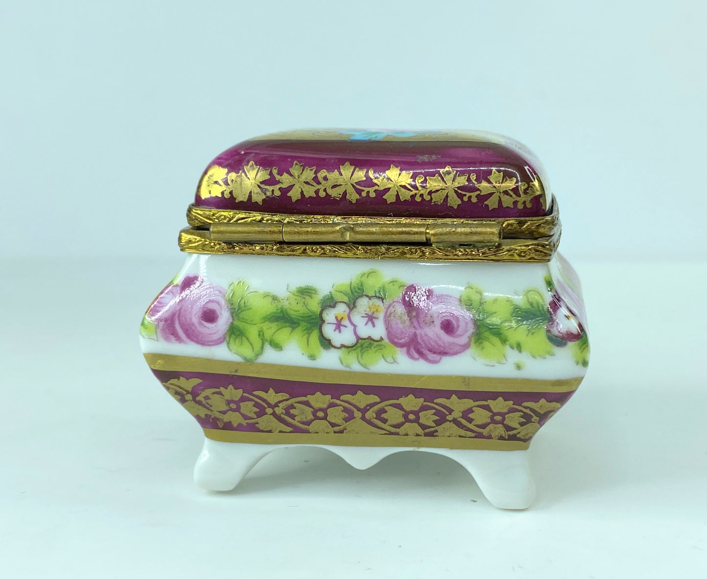 1960s Limoges Porcelain Floral gold Trinket chest hinged box 2 3/8"x1.75" A292
