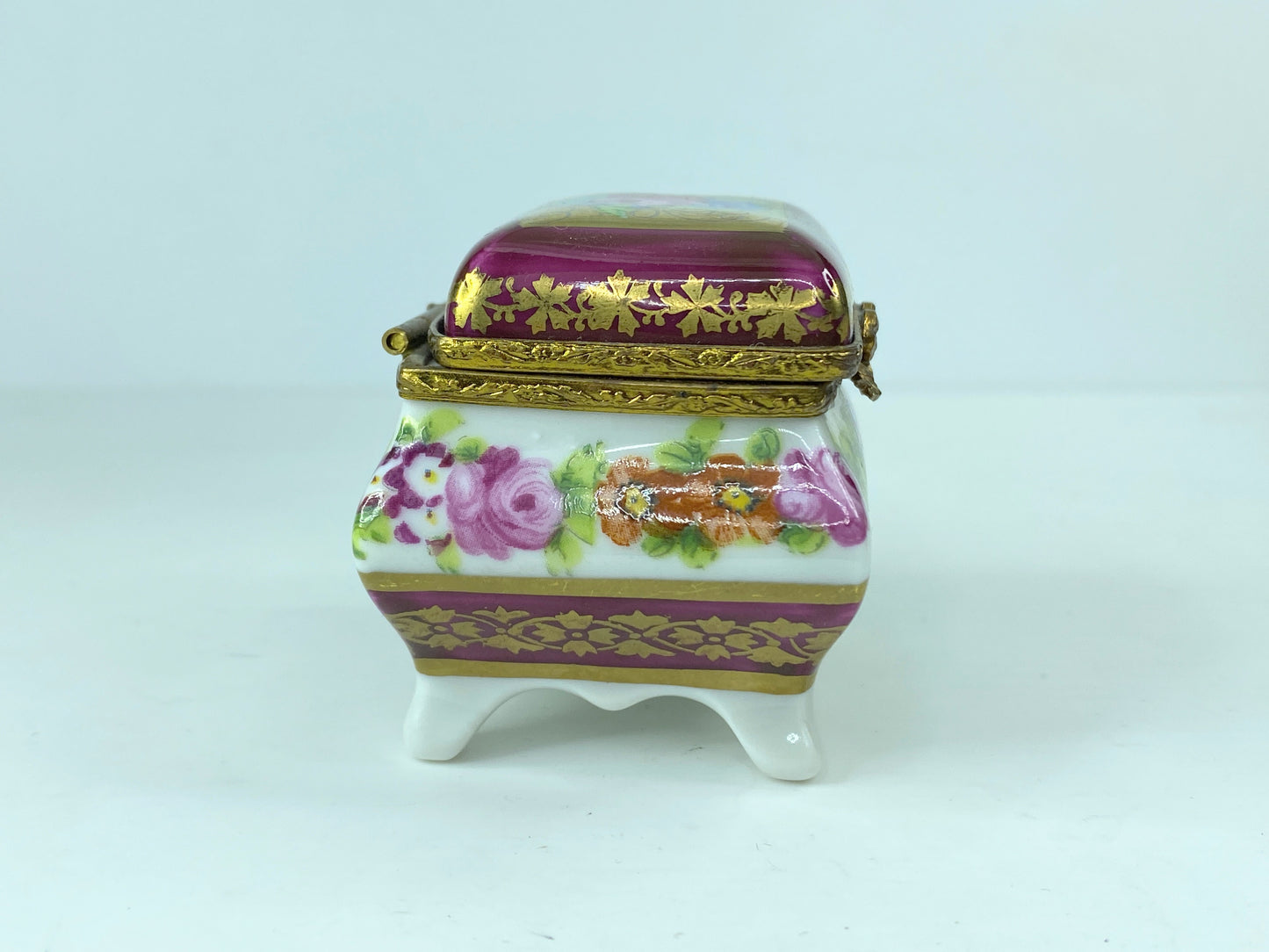 1960s Limoges Porcelain Floral gold Trinket chest hinged box 2 3/8"x1.75" A292