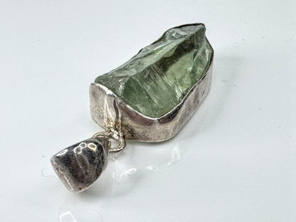 Vintage Signed Sterling Silver Raw Organic Green Quartz Crystal Pendant JR1721
