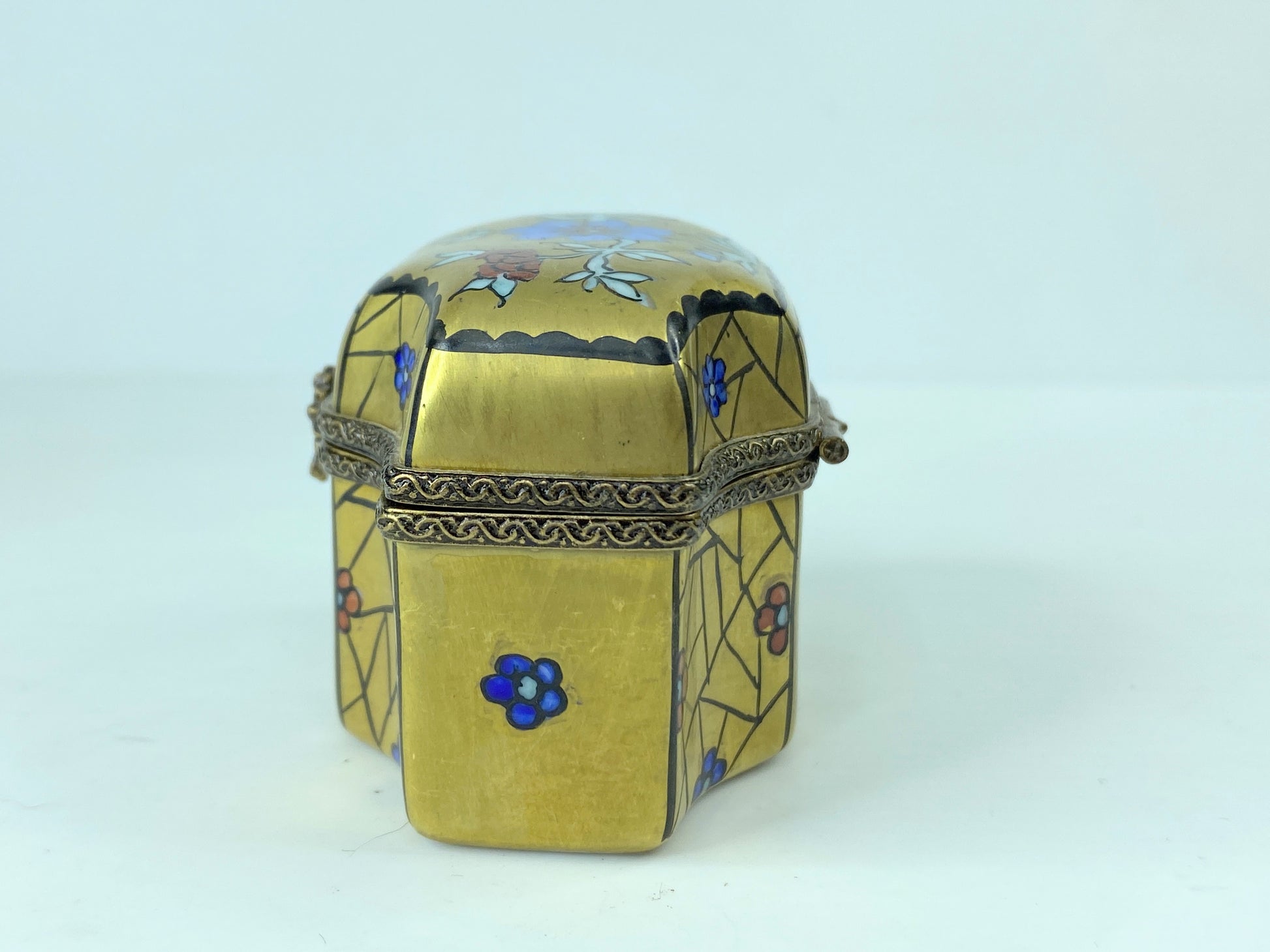 Limoges France Peint Main Casket & 4 Glass Miniature Perfume Scent Bottles A293