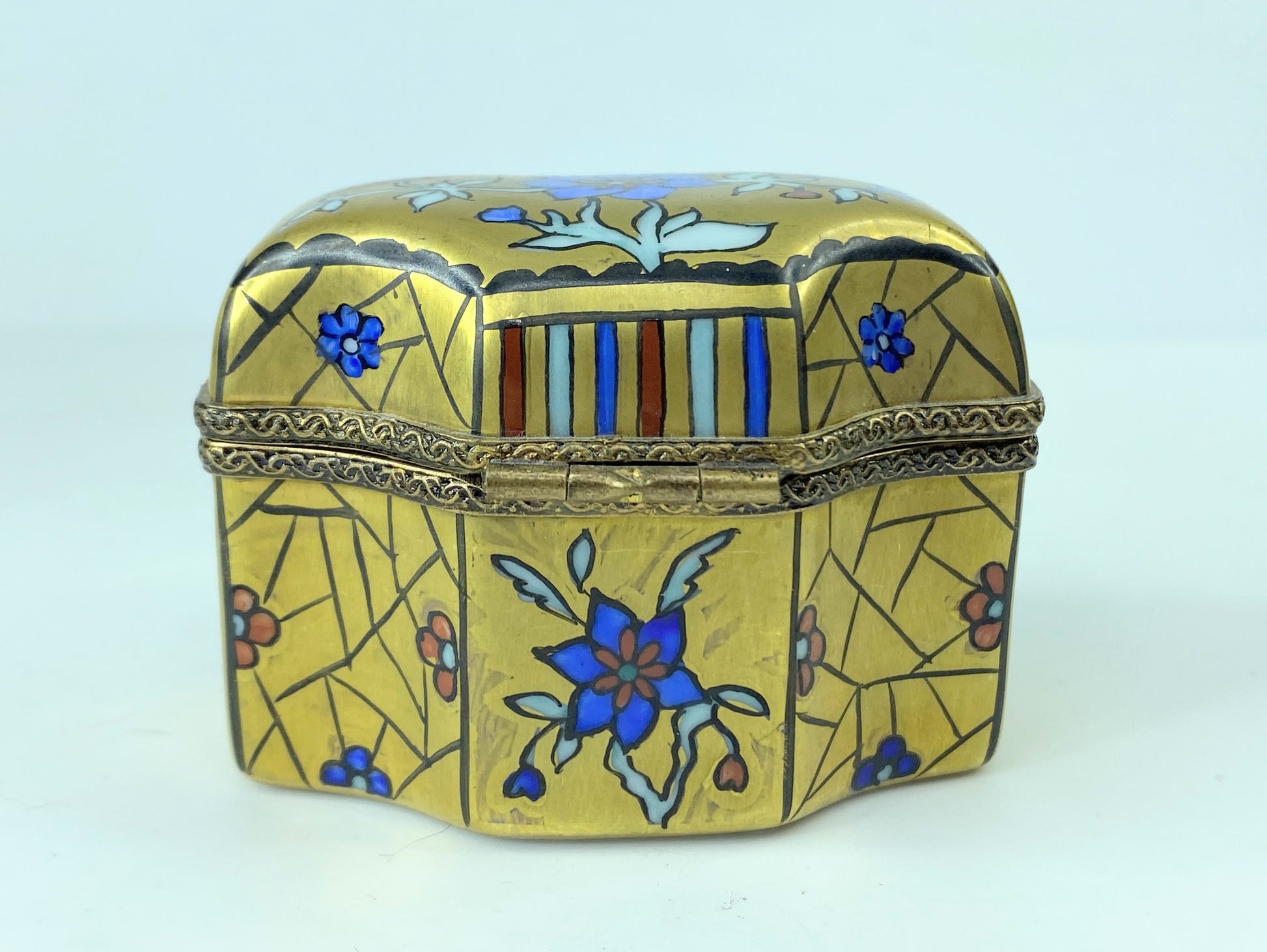 Limoges France Peint Main Casket & 4 Glass Miniature Perfume Scent Bottles A293