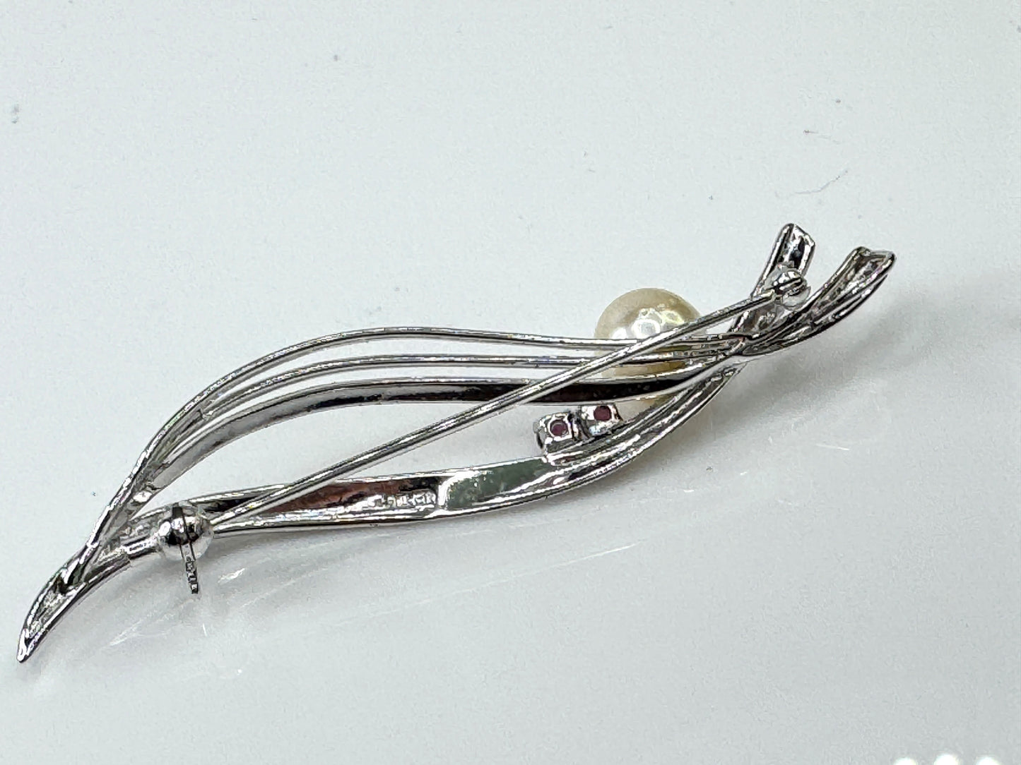 Japanese Sterling Silver 7.5mm Pearl and Ruby Spray Brooch Pin JR1723