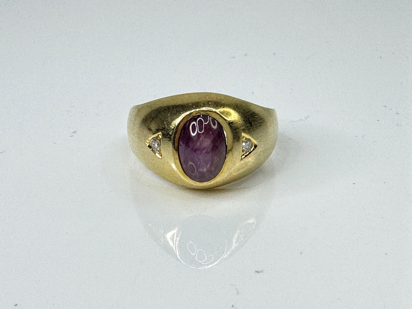 Vintage 14K rich yellow Gold Star Ruby and Diamond Gypsy Ring s9.5 JR1925