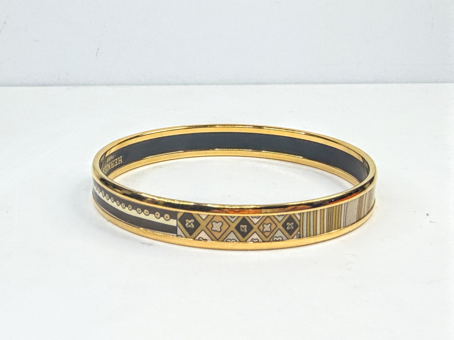 Vintage Hermes 10mm Black Enamel Gold Tone Bangle 7.5" authentic GS788