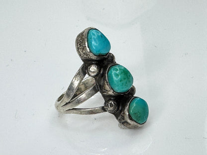 Vintage Sterling Silver Three Turquoise Triple Shank Ring Size 6 JR1727